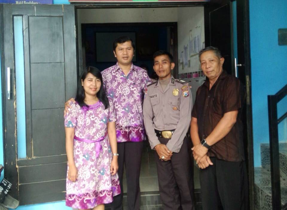 Babinkamtibmas Dupak Amankan Kebaktian Minggu