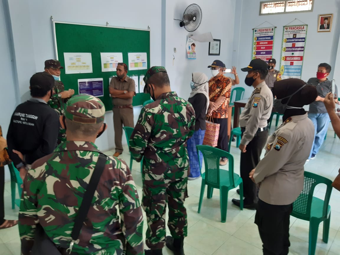 Kapolsek Kenjeran Dampingi Kunjungan Pejabat Kodam Ke Kampung Tangguh