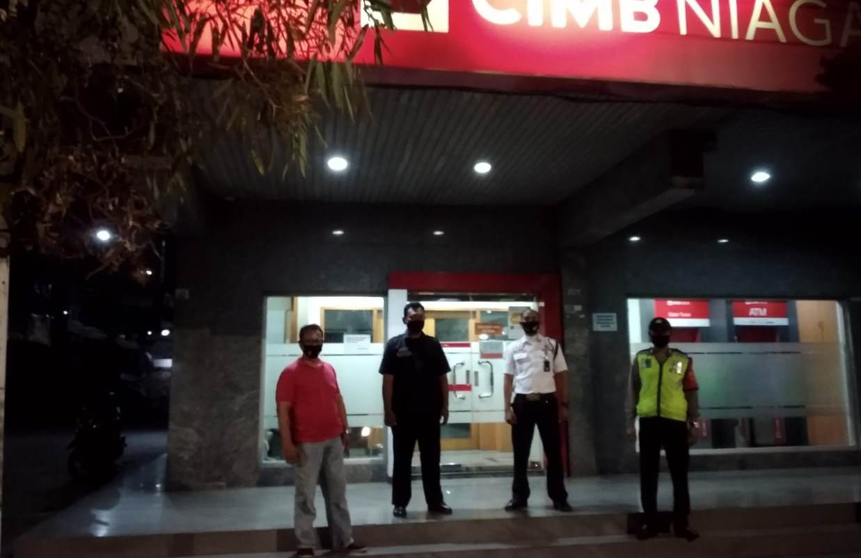 Polsek Pabean Cantikan Lakukan Patroli Malam di Kantor Bank, Antisipasi Kerawanan