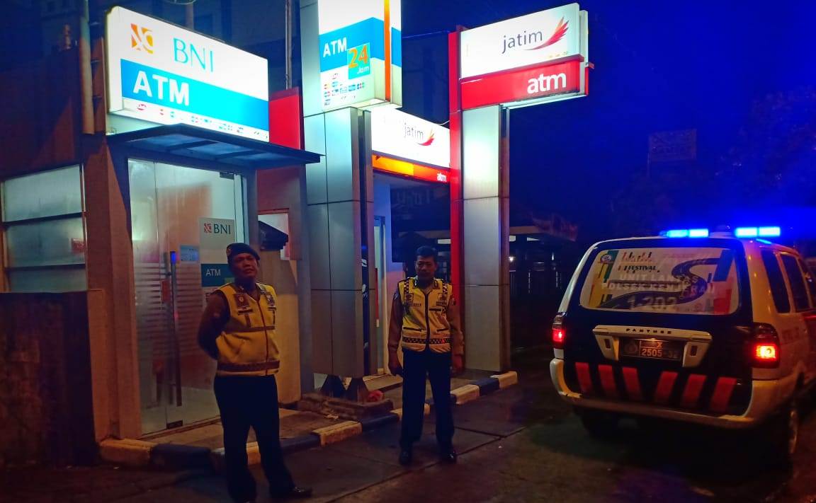 Polsek Kenjeran Gelar Patroli Malam di Gerai ATM