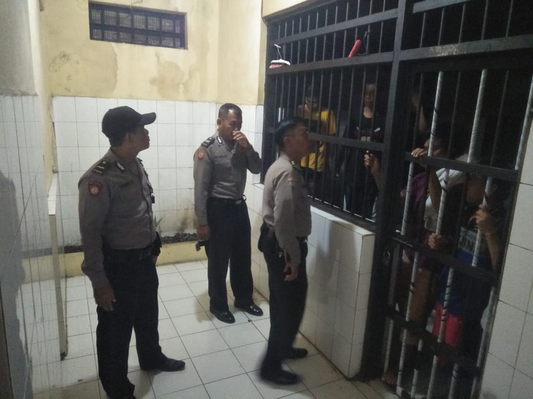 Pantau Kesehatan Tahanan, Polsek Kenjeran Lakukan Pengecekan Rutin