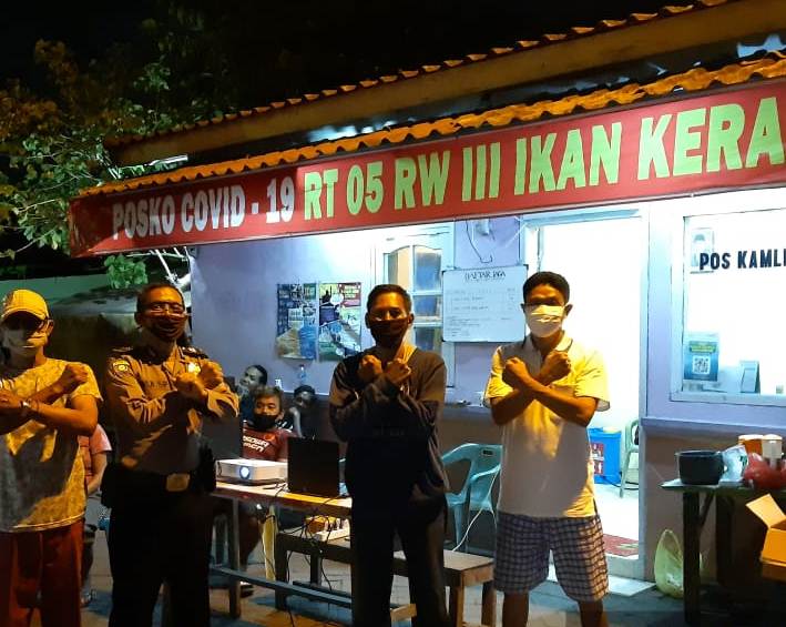 Babinkamtibmas Perak Barat Sambang Kampung Tangguh, Sampaikan Protokol Pencegahan Covid-19