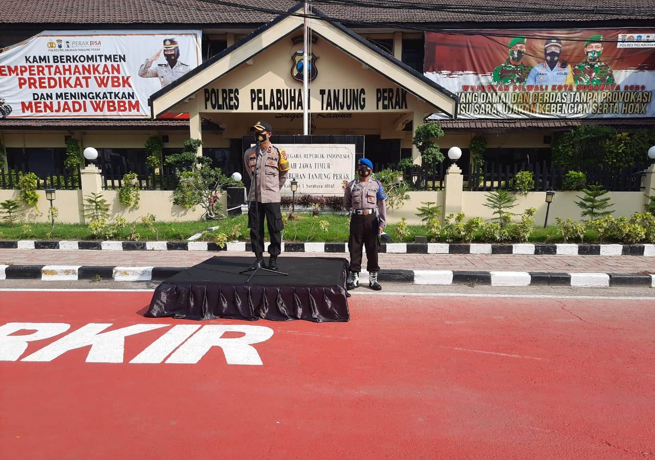 Wakapolres Tanjung Perak Pimpin Apel Persiapan Pengamanan Jalur Unjuk Rasa