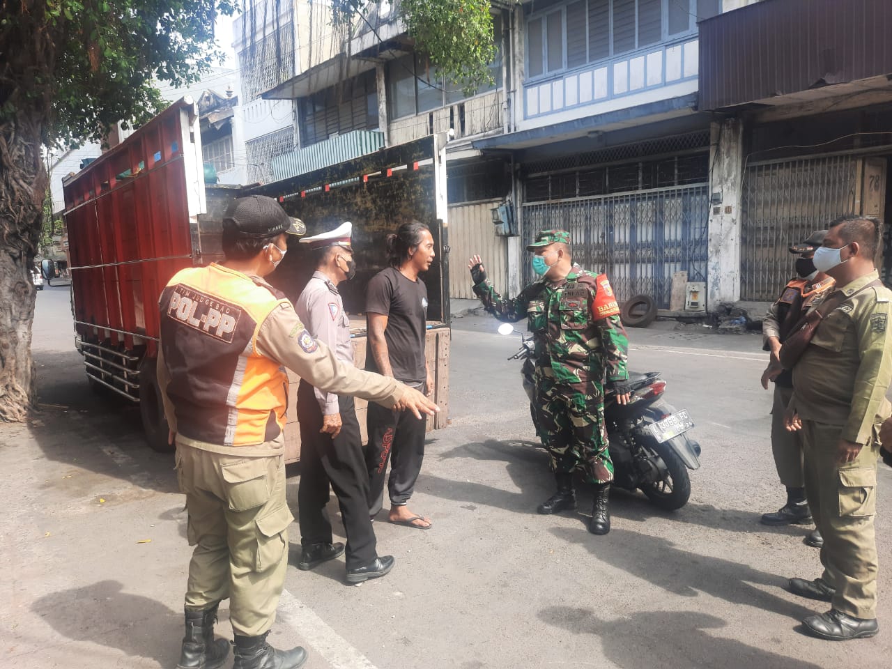Polsek Pabean Cantikan Gelar Operasi Masker Mobile di Jalan Waspada & Jalan Karet