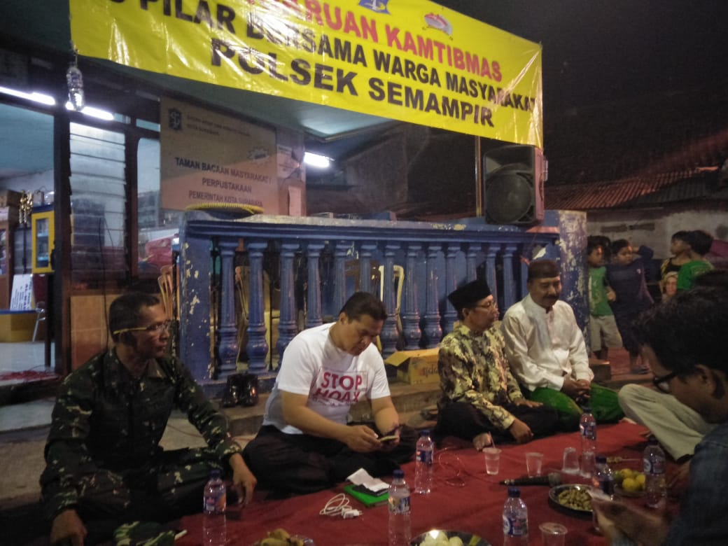 Kapolsek Semampir Pimpin Cangkrukan Kamtibmas di Kelurahan Ujung