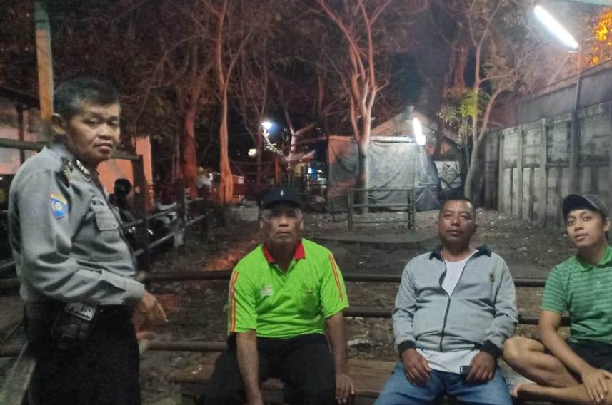Babinkamtibmas Sidotopo Sampaikan Pesan 3C Ke Warga Jalan Arimbi