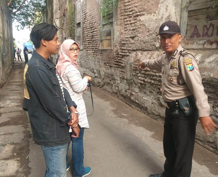 Babinkamtibmas Bongkaran Berikan Himbauan Kamtibmas Ke Pengunjung Jalan Gula