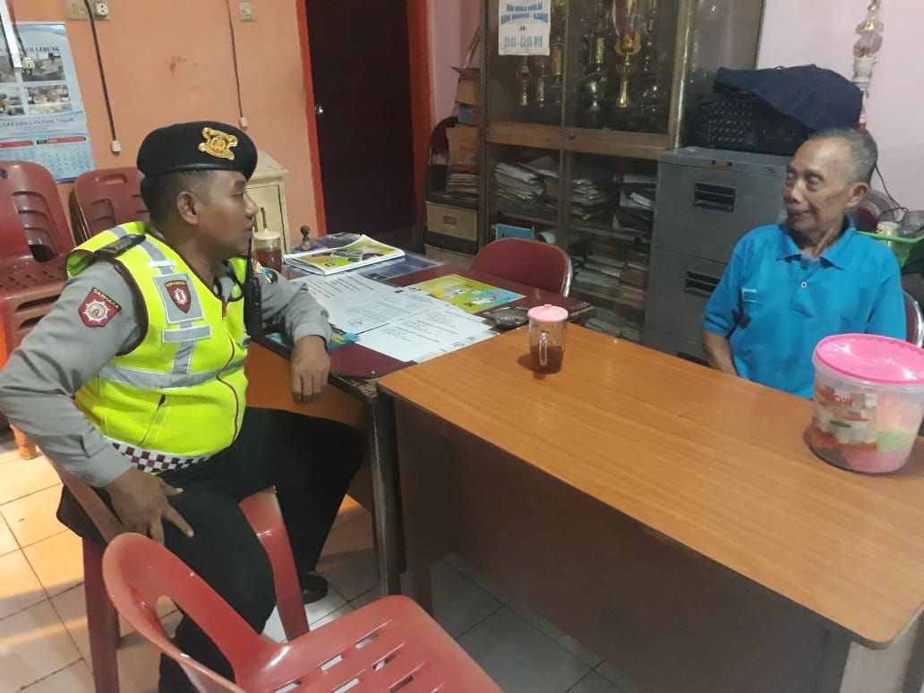 Satsabhara Ajak Warga Hidupkan Siskamling