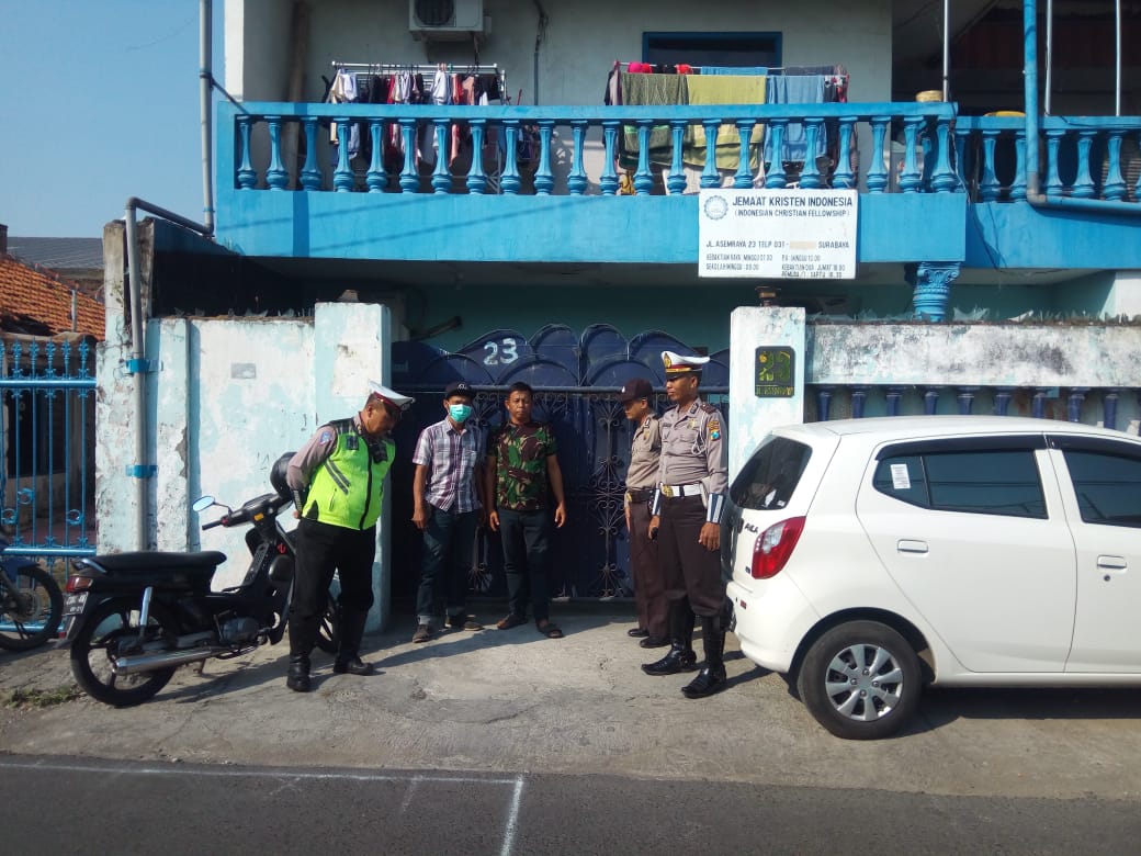 Polsek Asemrowo PAM Kebaktian di Rumah Ibadah Mess Panen Raya