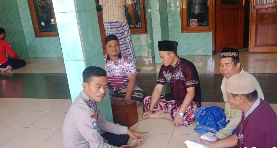 Babinkamtibmas Dupak Gelar Jumat Darling, Sampaikan Waspada Radikalisme