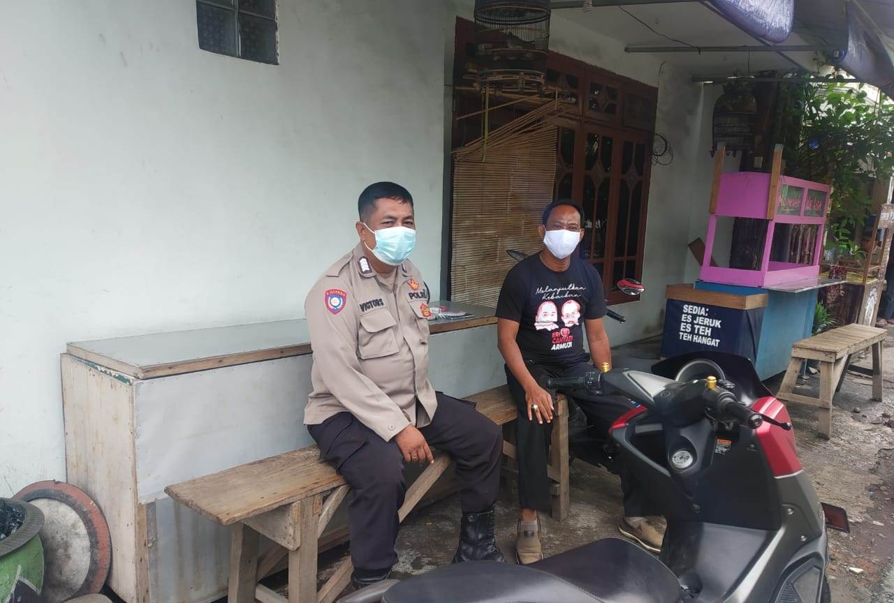 Tekan Penyebaran Covid-19, Babinkamtibmas Ujung Sampaikan Himbauan Patuh Protokol Kesehatan