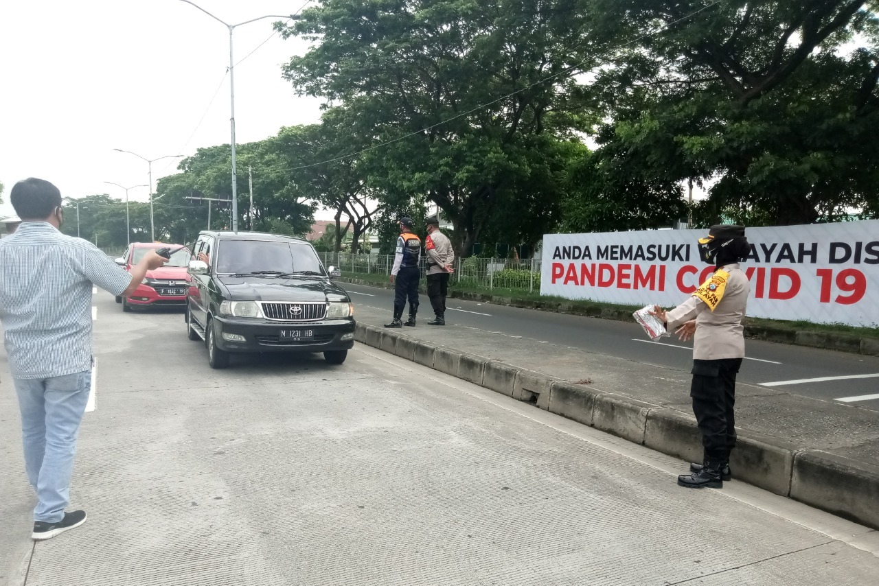 Polsek Kenjeran Gelar Operasi Penertiban Masker, Cegah Penyebaran Covid-19