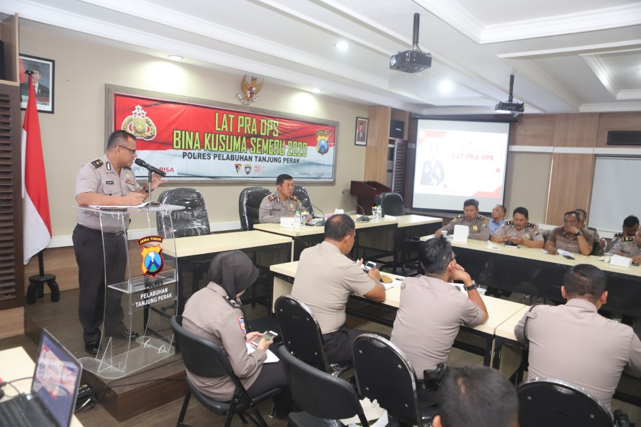 Wakapolres Tanjung Perak Pimpin Pelaksanaan Latihan Pra Operasi Bina Kusuma