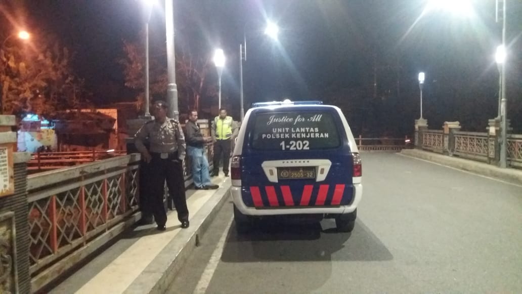 Ciptakan Rasa Aman di Masyarakat Melalui Kegiatan Patroli Malam