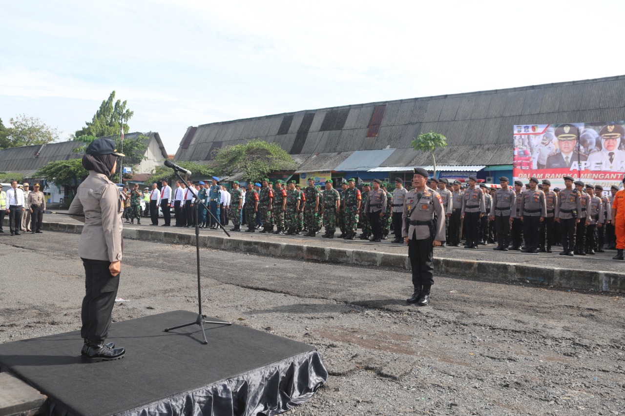 Kapolres Tanjung Perak Pimpin Apel Kesiapan Penanggulangan Bencana Alam