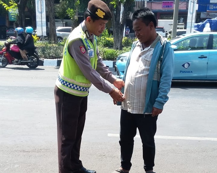 Ciptakan Rasa Aman, Polsek Pabean Cantikan Gelar Razia Premanisme