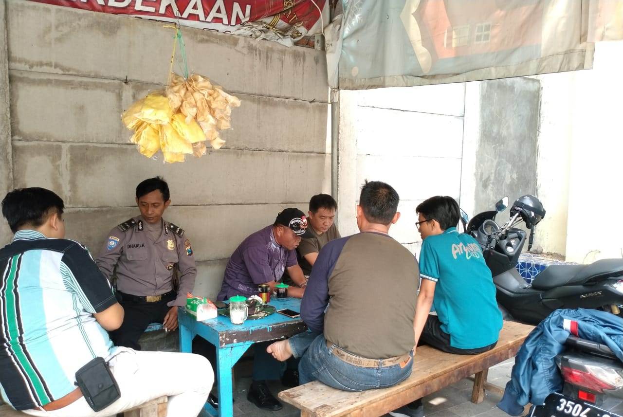 Sambang Warga Larangan, Babinkamtibmas Sukolilo Baru Titip Pesan Waspada Curanmor