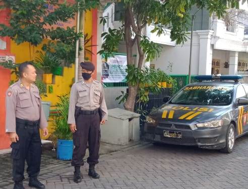 Unit Sabhara Polsek Krembangan Pantau Kampung Tangguh RW 03 Morokrembangan