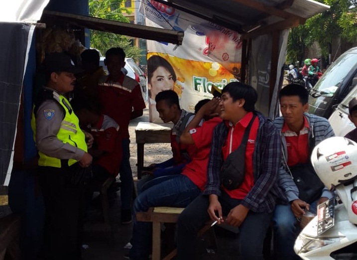 Babinkamtibmas Krembangan Utara Sampaikan Himbauan Jaga Kerukunan
