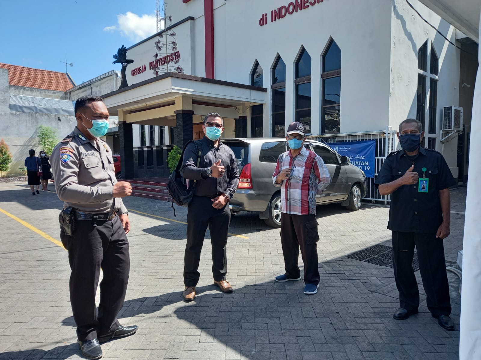 Babinkamtibmas Bongkaran Sambang Gereja, Lakukan Patroli Rutin Antisipasi Kerawanan