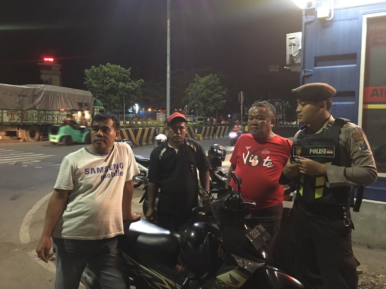 Satsabhara Polres Tanjung Perak Gelar Patroli Obyek Vital di Pelabuhan Roro