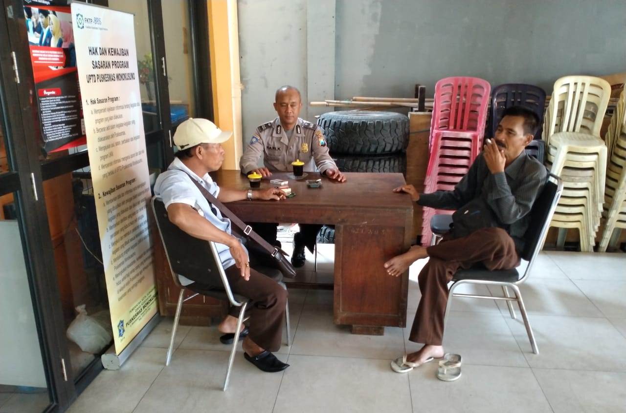 Babinkamtibmas Wonokusumo Sampaikan Pesan Aktifkan Siskamling Ke Pengurus Kampung