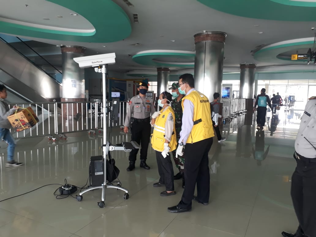 Satsabhara Polres Tanjung Perak Lakukan Penjagaan di Posko Mudik Lebaran GSN