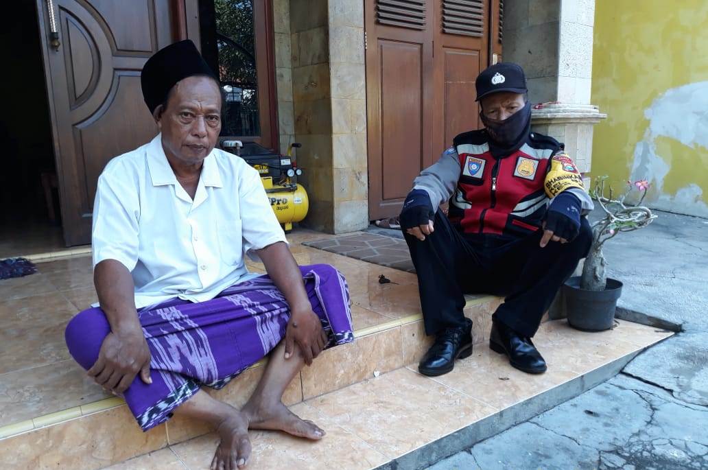 Babinkamtibmas Bulak Gelar Selasa Sambas, Sosialisasikan Pencegahan Virus Corona