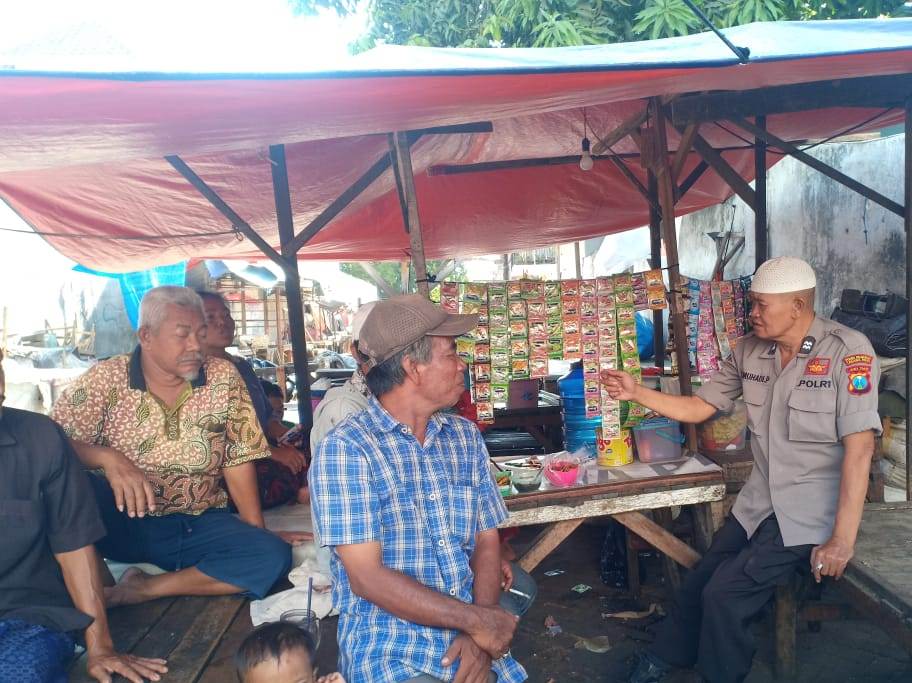 Babinkamtibmas Sidotopo Sambang Pemukiman, Sosialisasikan SPKT Door To Door Ke Warga