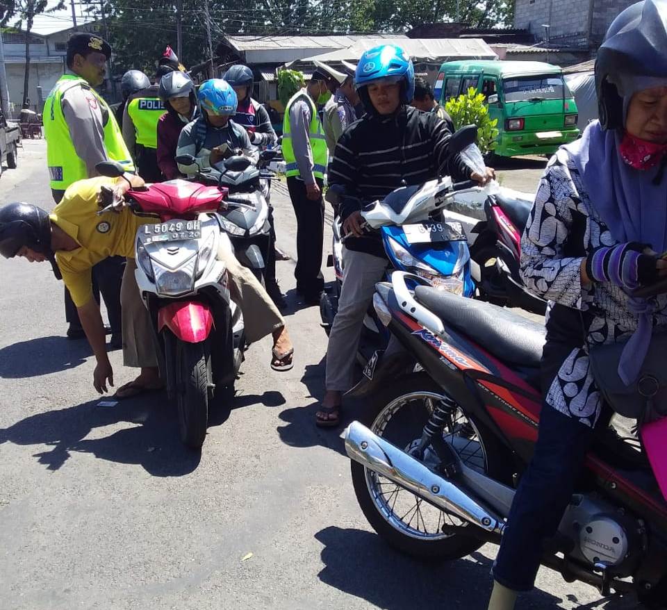Polsek Krembangan Laksanakan Operasi Sikat Semeru di Jalan Sedayu
