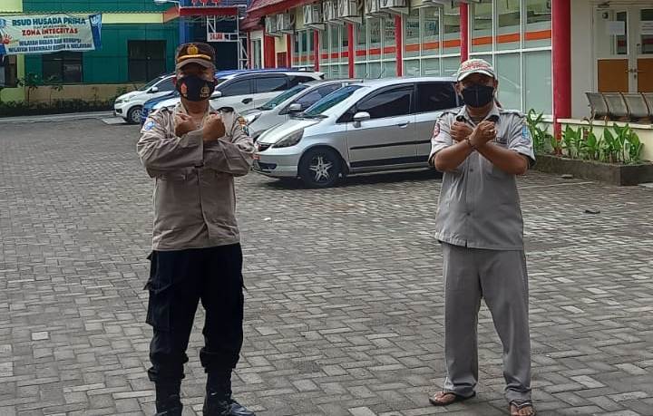 Polsek Semampir Lakukan Patroli di Rumah Sakit Paru, Antisipasi Pengambilan Paksa Jasad Pasien Covid-19