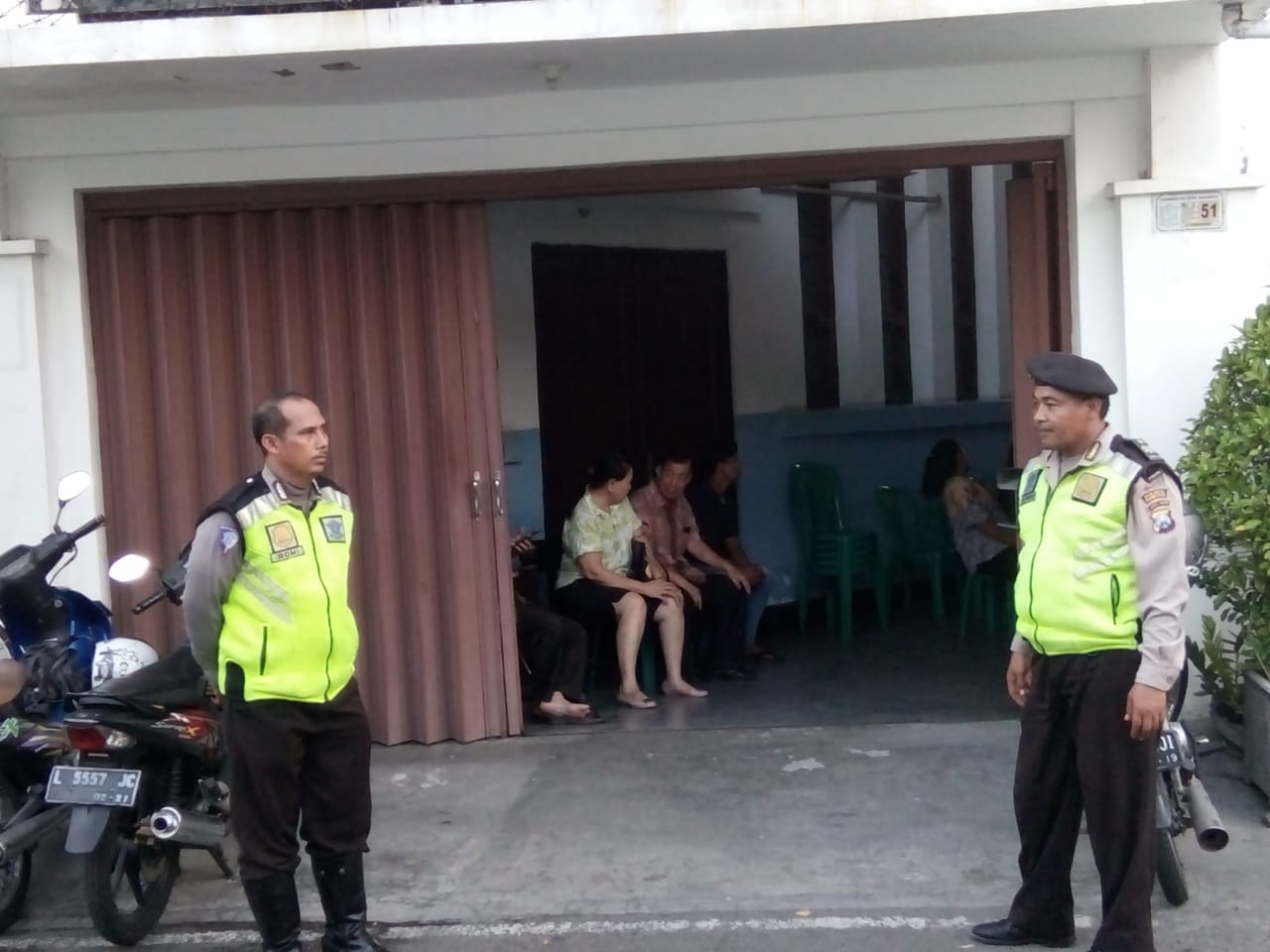 Polsek Pabean Cantikan Lakukan Pengamanan Kegiatan Pengobatan Gratis