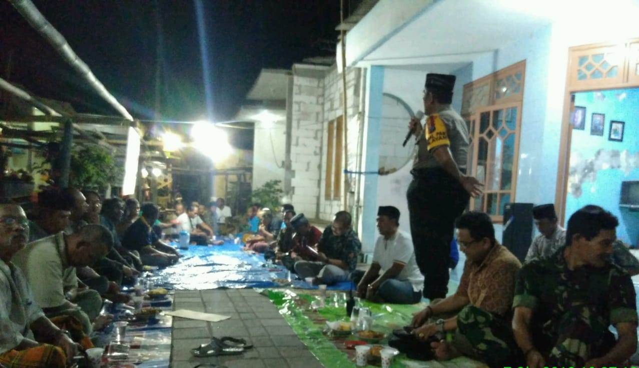 Polsek Kenjeran Gelar Cangkrukan Dalam Rangka Mewujudkan Program Senin Militan