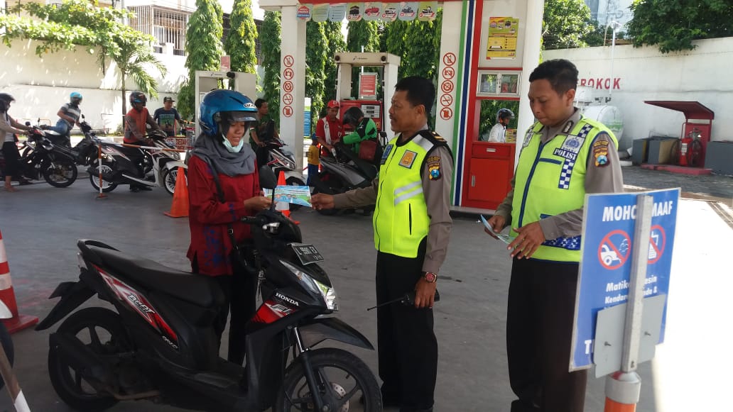 Polsek Kenjeran Patroli Rutin Sambil Sosialisasi Tertib Berlalu Lintas
