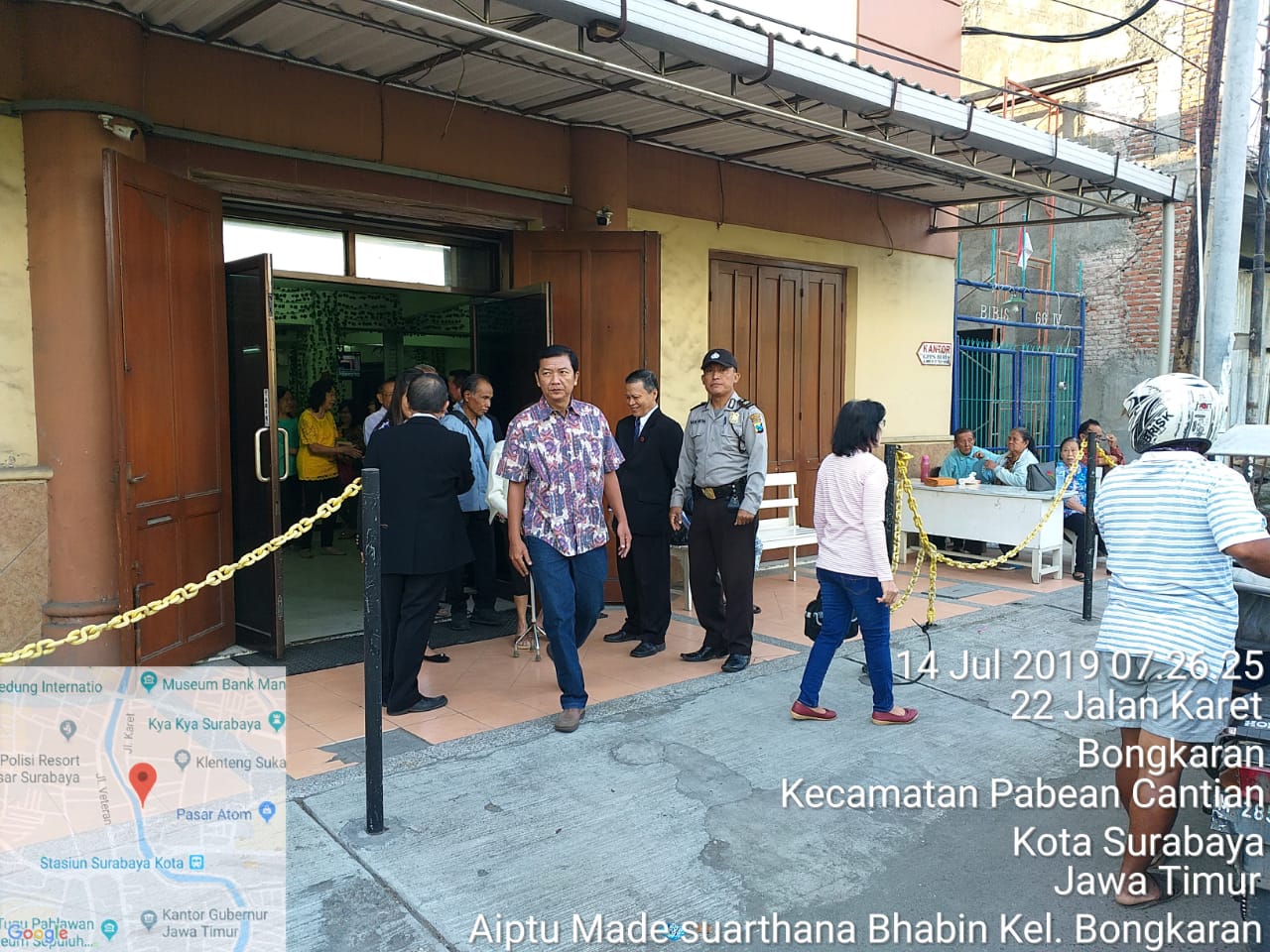 Babinkamtibmas Bongkaran Pam Gereja, Kawal Kebaktian Rutin