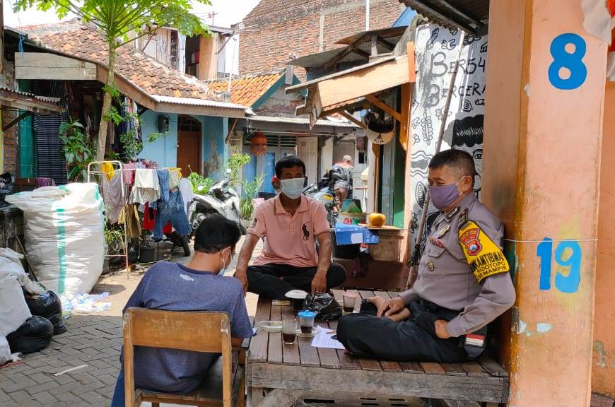 Babinkamtibmas Sidotopo Sosialisasikan Pelaksanaan PSBB