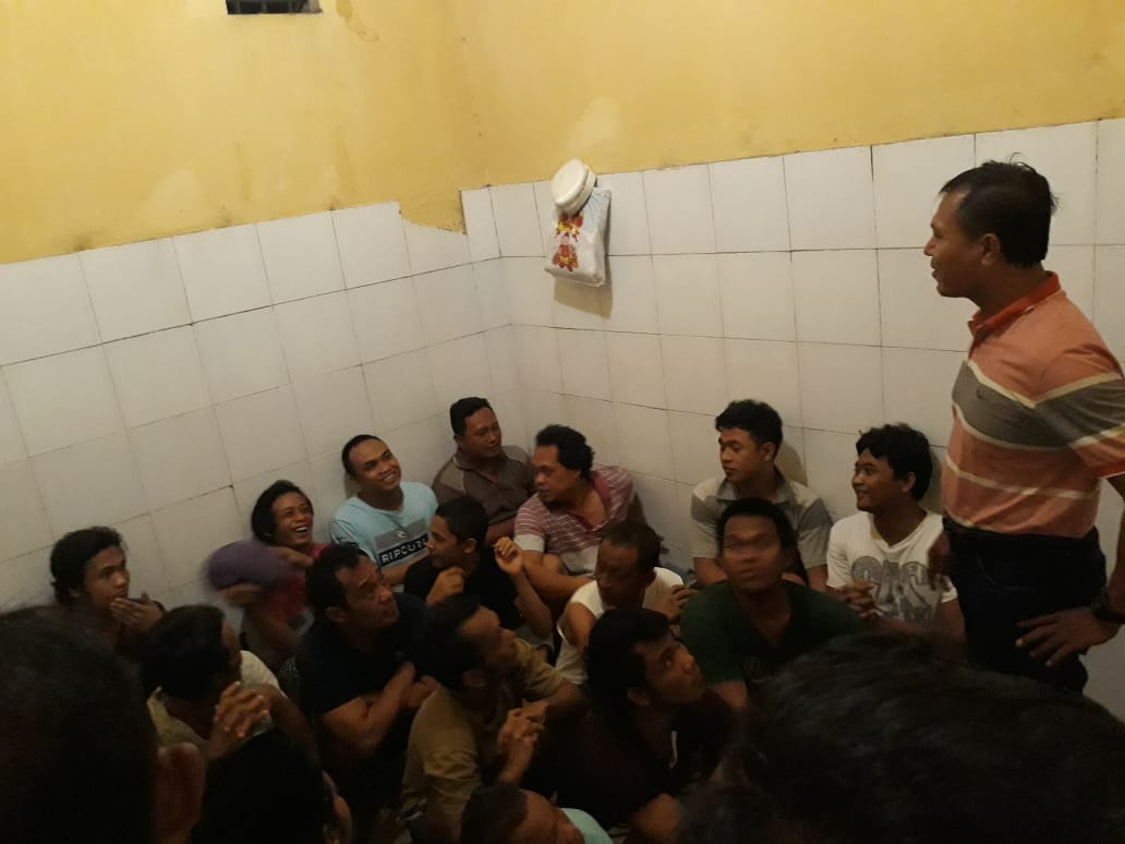 Antisipasi Tahanan Sakit, Polsek Asemrowo Rutin Lakukan Pengecekan Setiap Hari