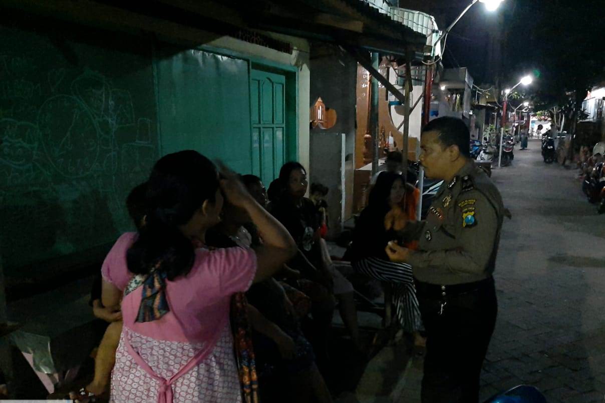 Babinkamtibmas Polsek Pabean Cantikan Sambang Ibu-Ibu, Titip Pesan Cegah Kebakaran