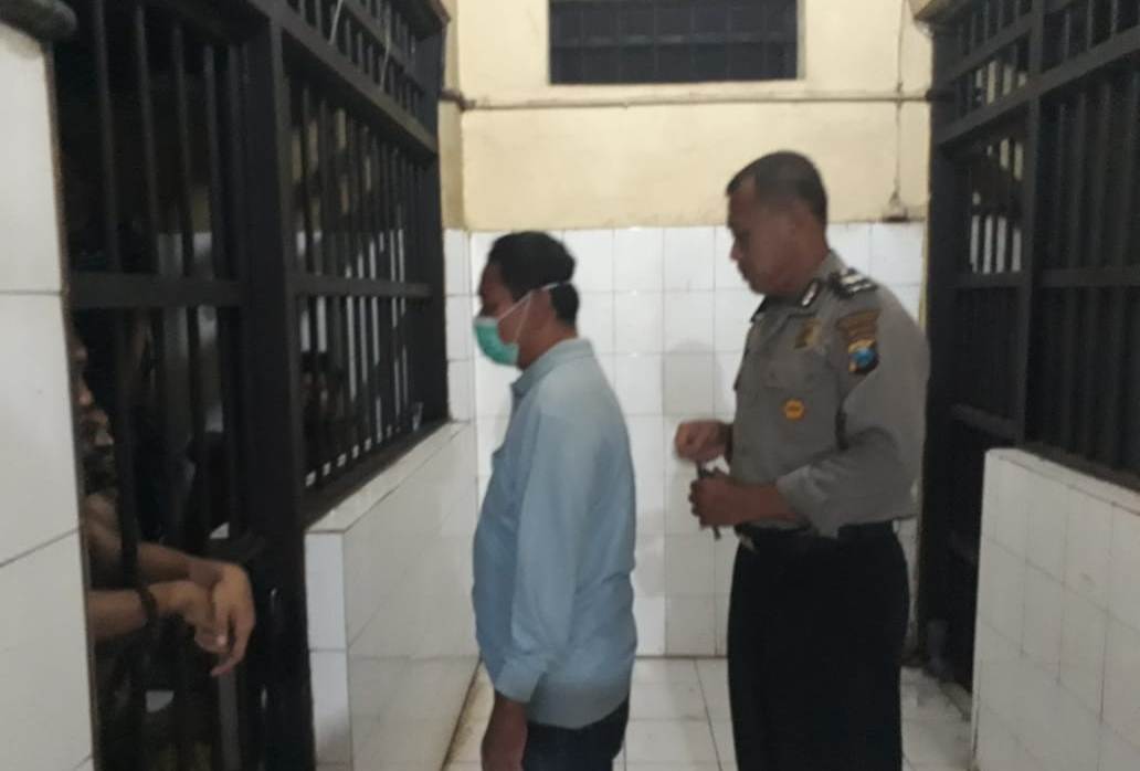 Polsek Kenjeran Pantau Kesehatan Tahanan, Lakukan Pengecekan Rutin di Malam Hari