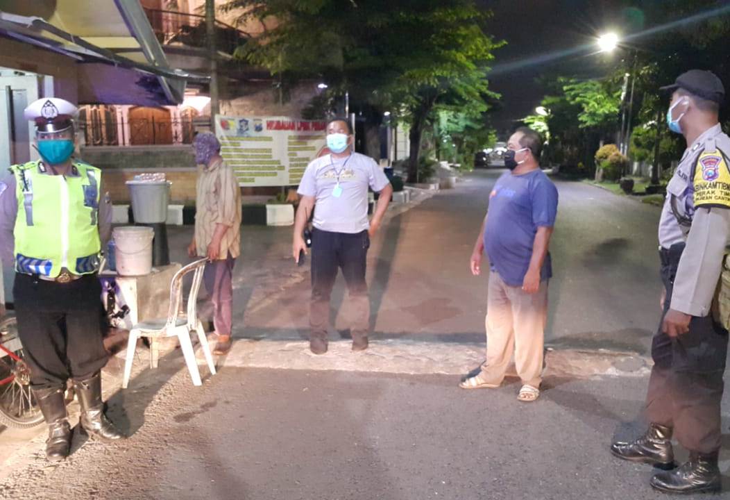 Polsek Pabean Cantikan Patroli Malam di Perumahan, Antisipasi Kriminalitas 3C