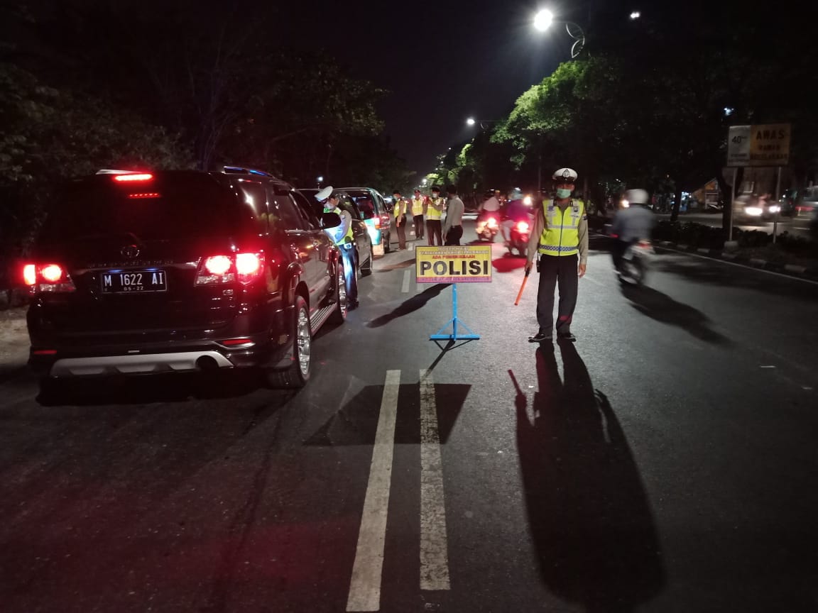 Polsek Krembangan Gelar Operasi Multi Sasaran di Jalan Demak