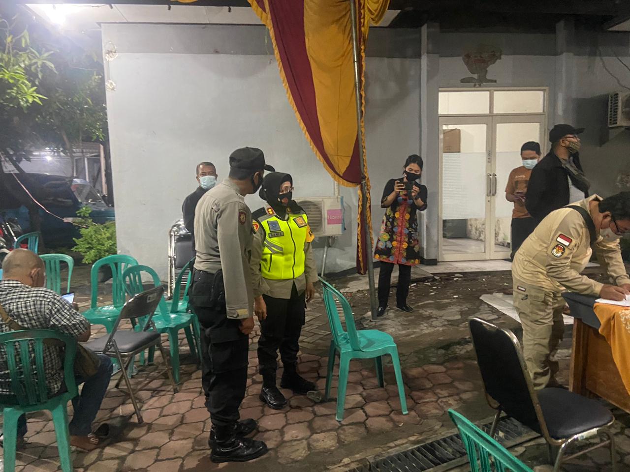 Kapolres Tanjung Perak Pantu Pelaksanaan Rekapitulasi Suara di PPK