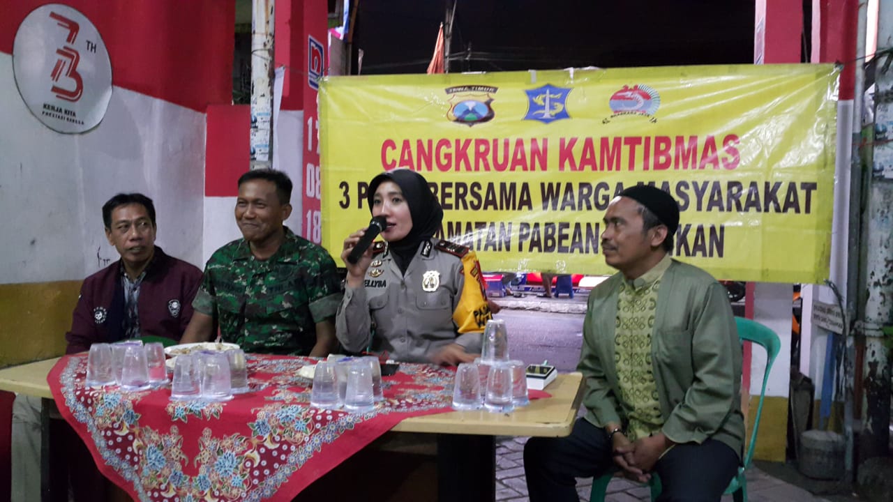 Kapolsek Pabean Cantikan Pimpin Cangkrukan Bersama Warga Krembangan Utara