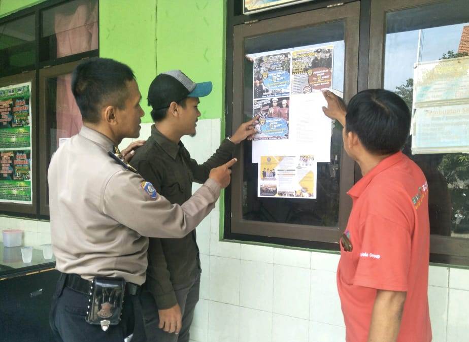 Panit Binmas Polsek Asemrowo Sosialisasikan Penerimaan Polri Tahun 2020