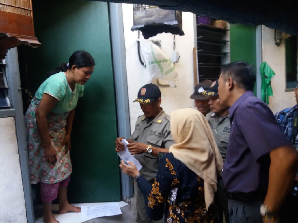 Babinkamtibmas Tambak Sarioso Kawal Operasi Yustisi, Antisipasi Penduduk Liar