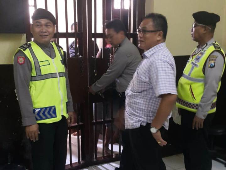 Antisipasi Tahanan Sakit Berat, Polsek Pabean Cantikan Laksanakan Pengecekan Rutin