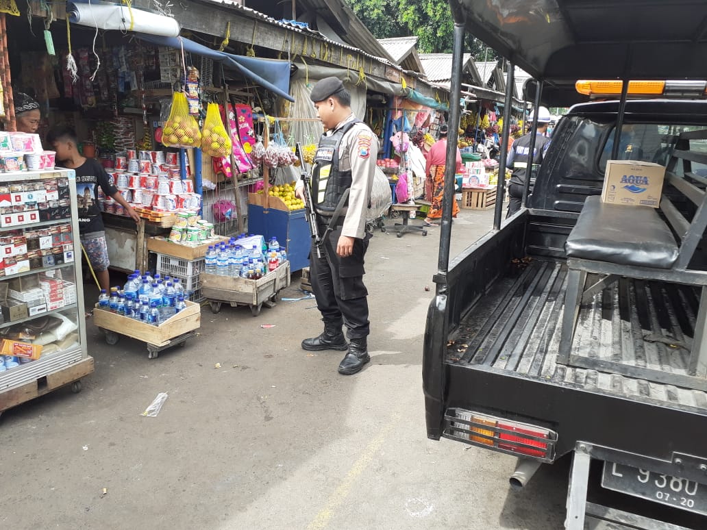 Satsabhara Polres Tanjung Perak Patroli Pasar Ujung Bersama Sekuriti Pelindo