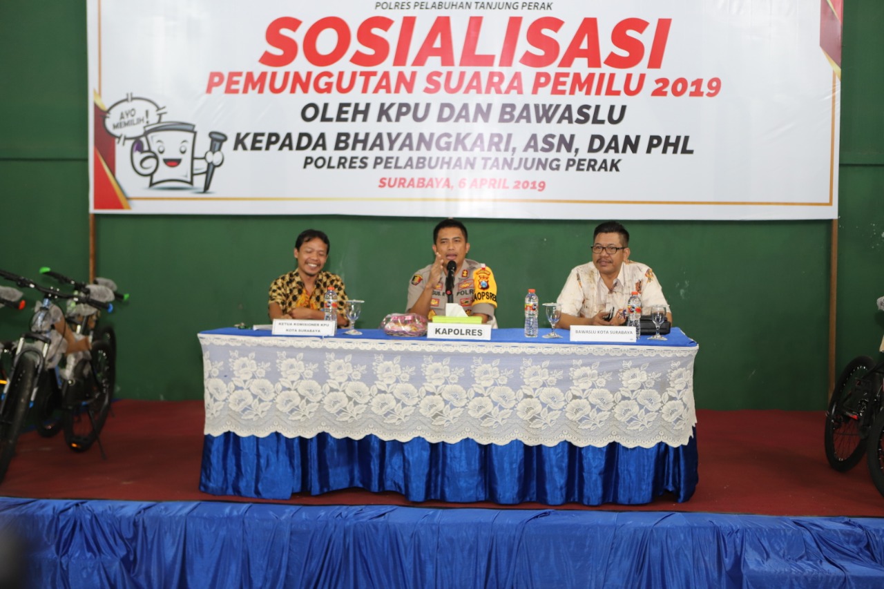 KPU & Bawaslu Gelar Sosialisasi Pemungutan Suara di Polres Tanjung Perak