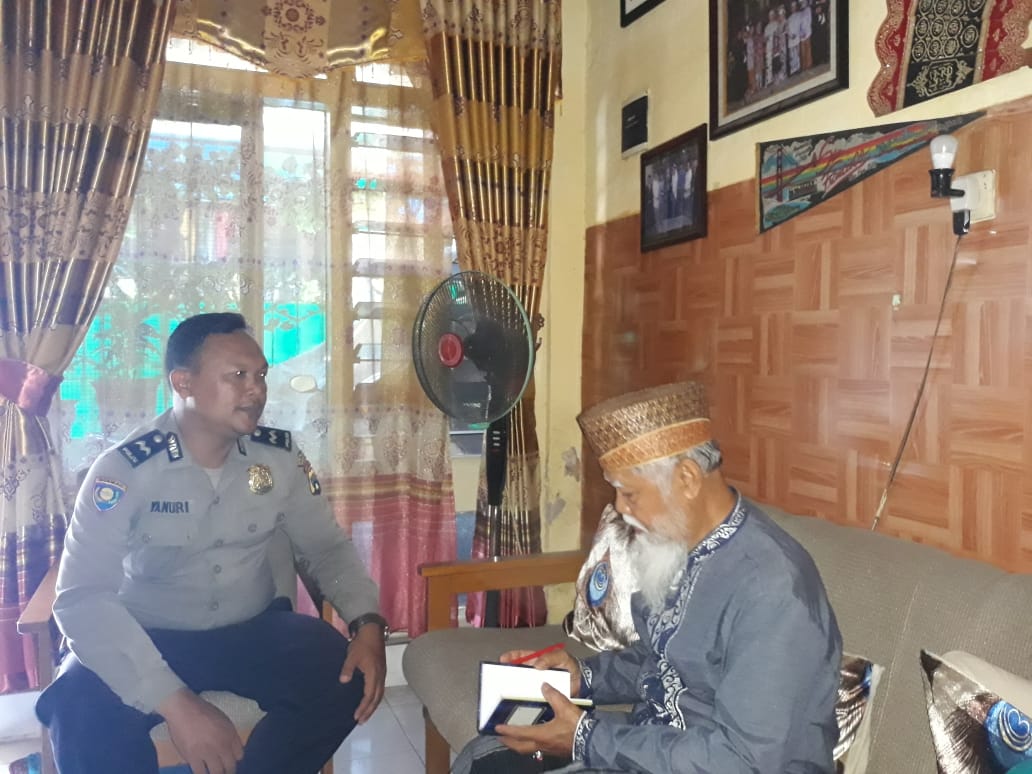 Babinkamtibmas Perak Barat Rajin Sambang Tomas Untuk Ciptakan Pemilu Damai