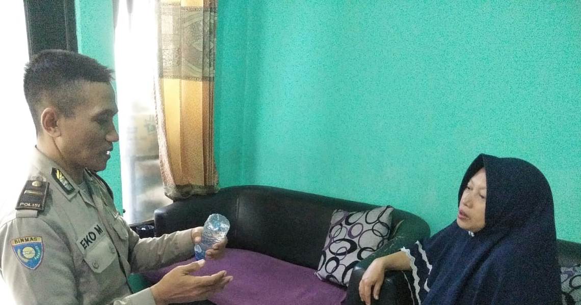 Panit Binmas Polsek Asemrowo Sampaikan Ajakan Hidup Rukun & Waspada Hoax